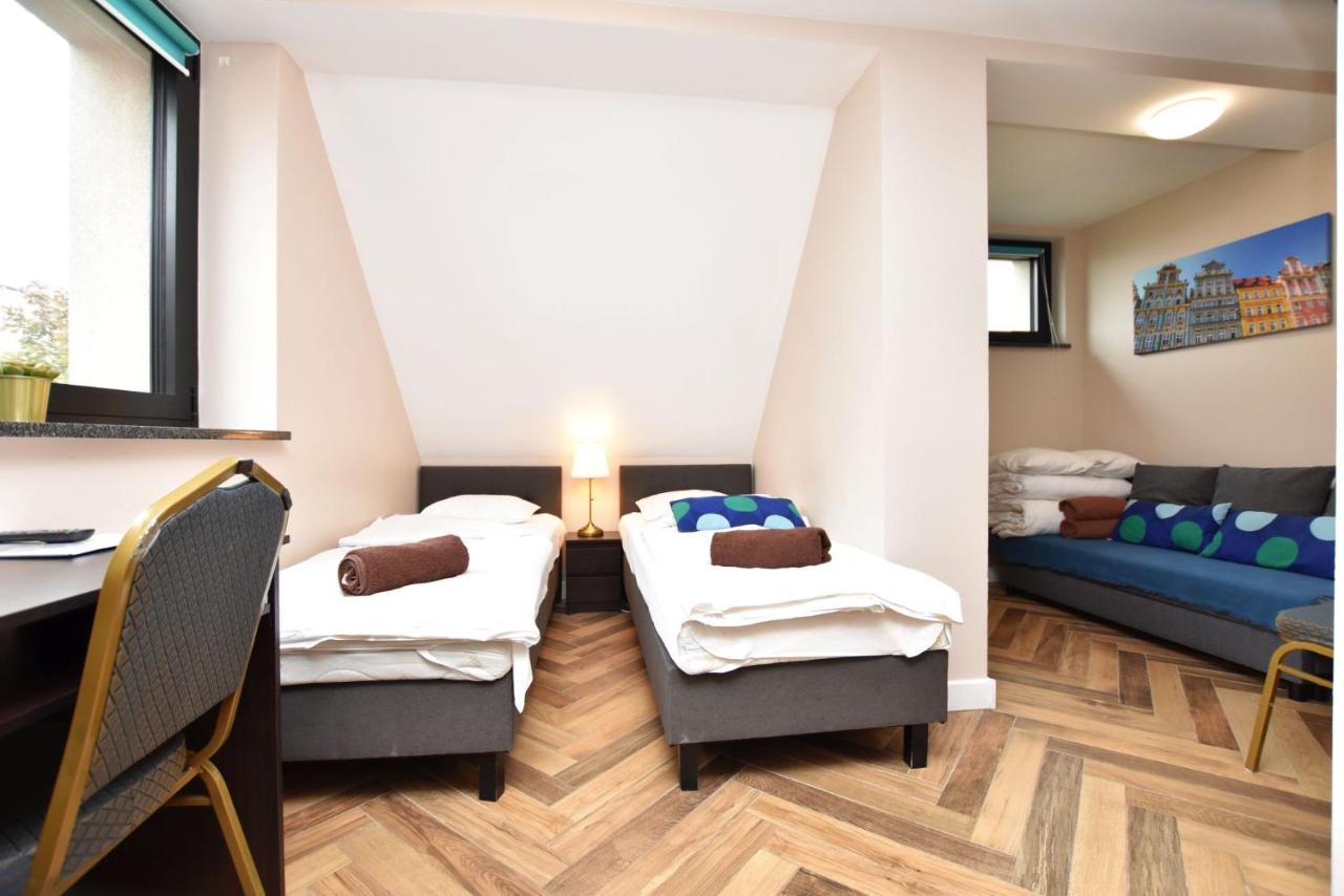 Dukes Apartments - Wita Stwosza Wrocław Buitenkant foto