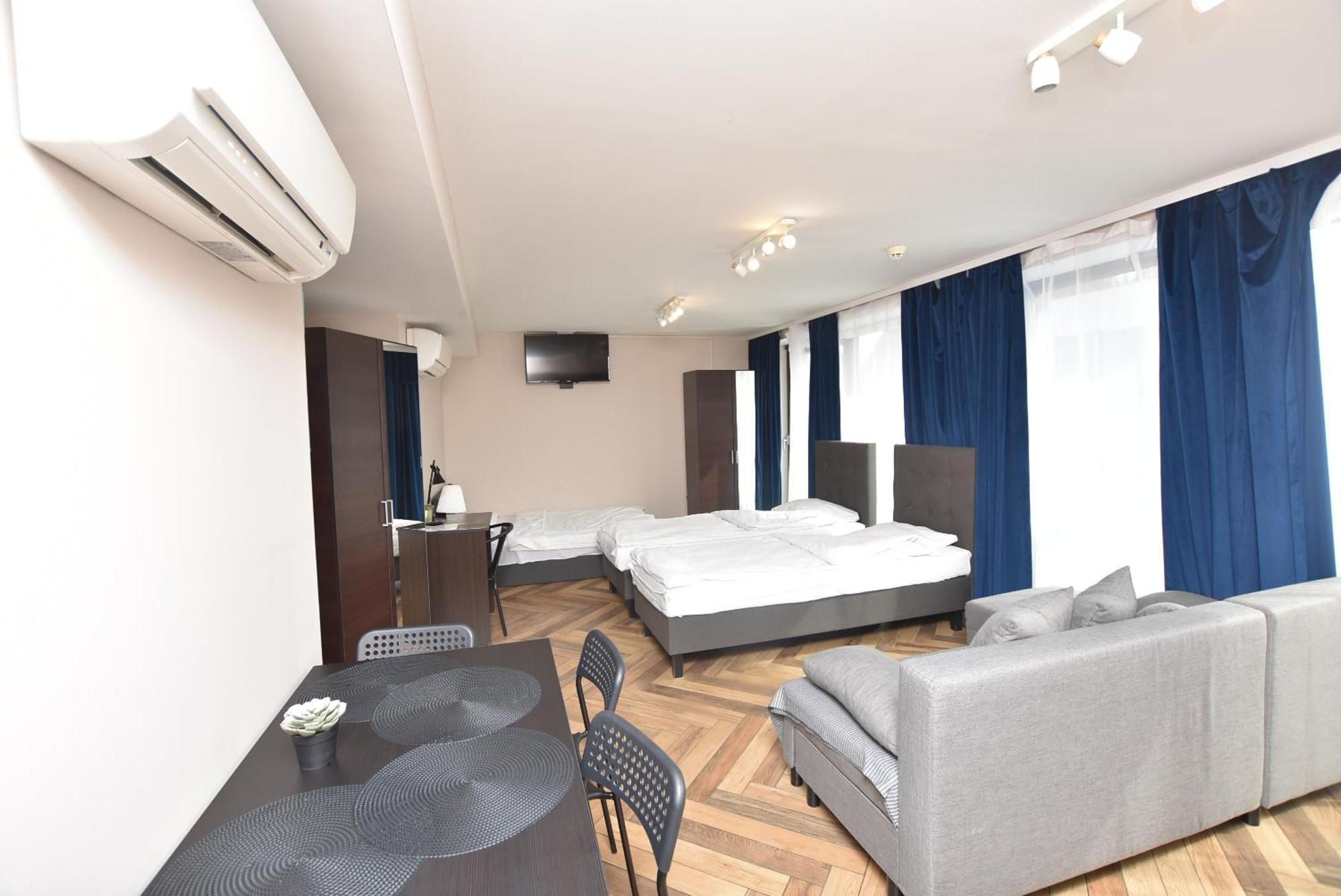 Dukes Apartments - Wita Stwosza Wrocław Buitenkant foto